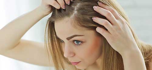 دلایل ریزش مو در خانم ها، درمان ریزش مو زنان در خانه